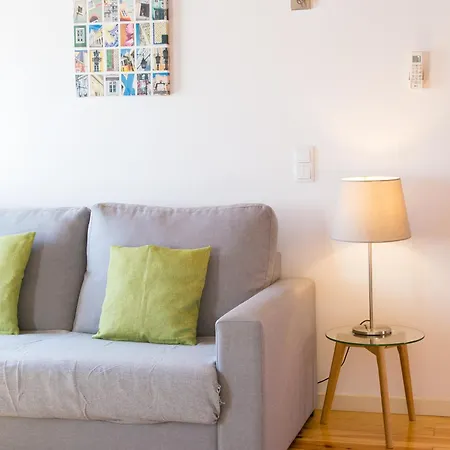 Lisbons Foodie District, Walk To Time Out Market Appartement