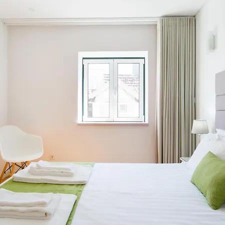 Lisbons Foodie District, Walk To Time Out Market Appartement Lissabon